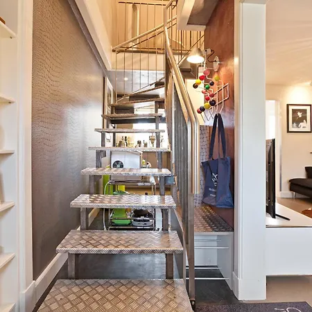 Apartment 95